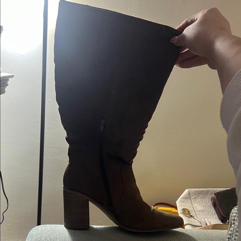 Universal Thread Women's Brown Knee-High Block Heel Boots